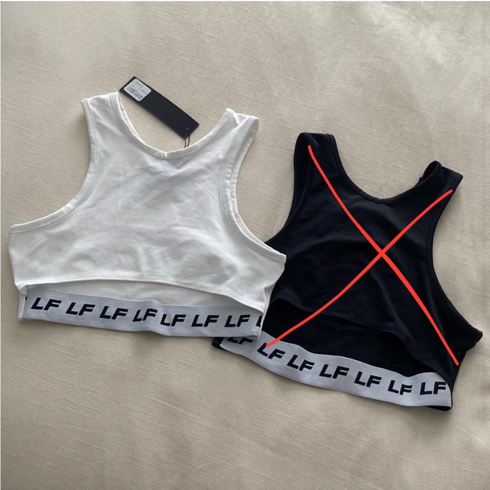 LF Underboob crop - Picture 2 of 2